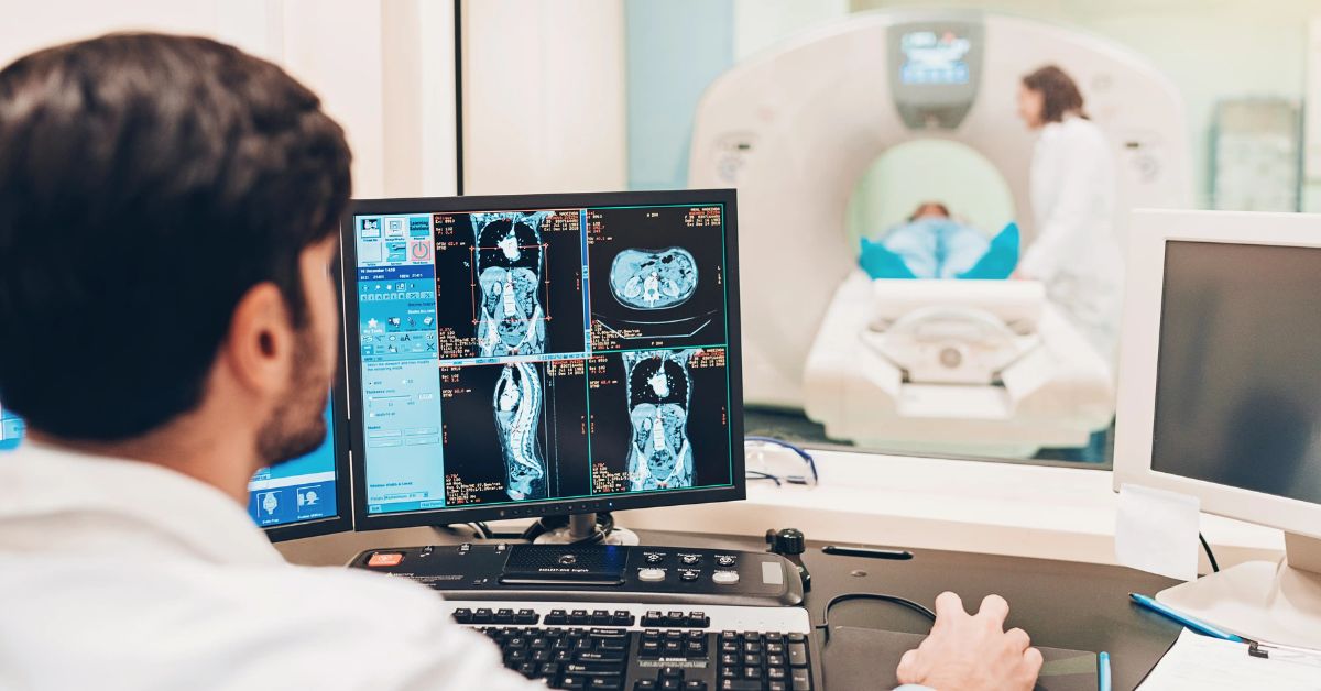 the-role-of-radiographers-and-radiologists